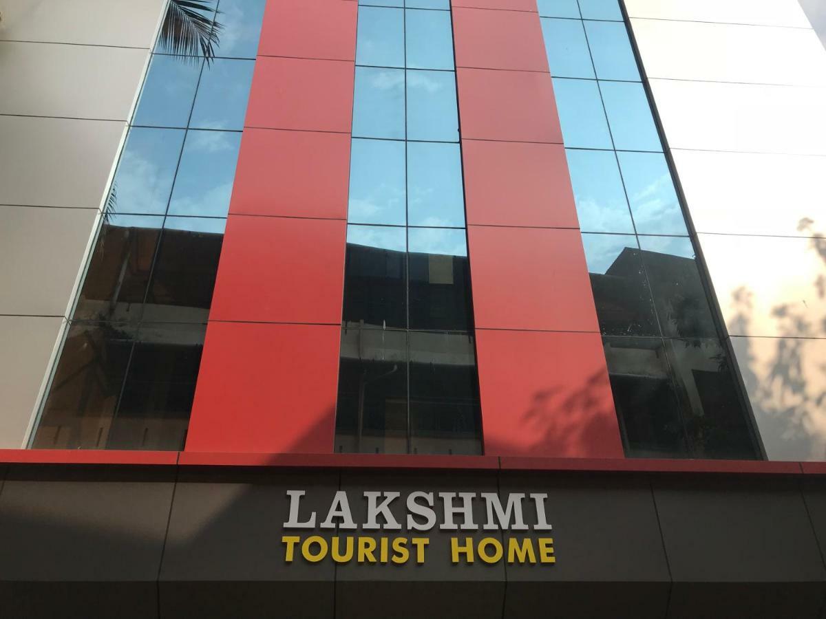 Lakshmi Tourist Home Guruvāyūr Exterior foto